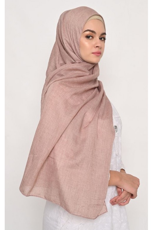 Pasmina Voal Zaffron Jahit Tepi Rosybrown